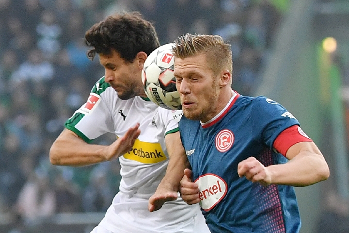 罗马诺：伊尔迪兹和尤文续约存在经济分歧，英超俱乐部在关注（罗马诺：尤文与伊尔迪兹续约陷入薪资分歧，英超球队紧盯动向）