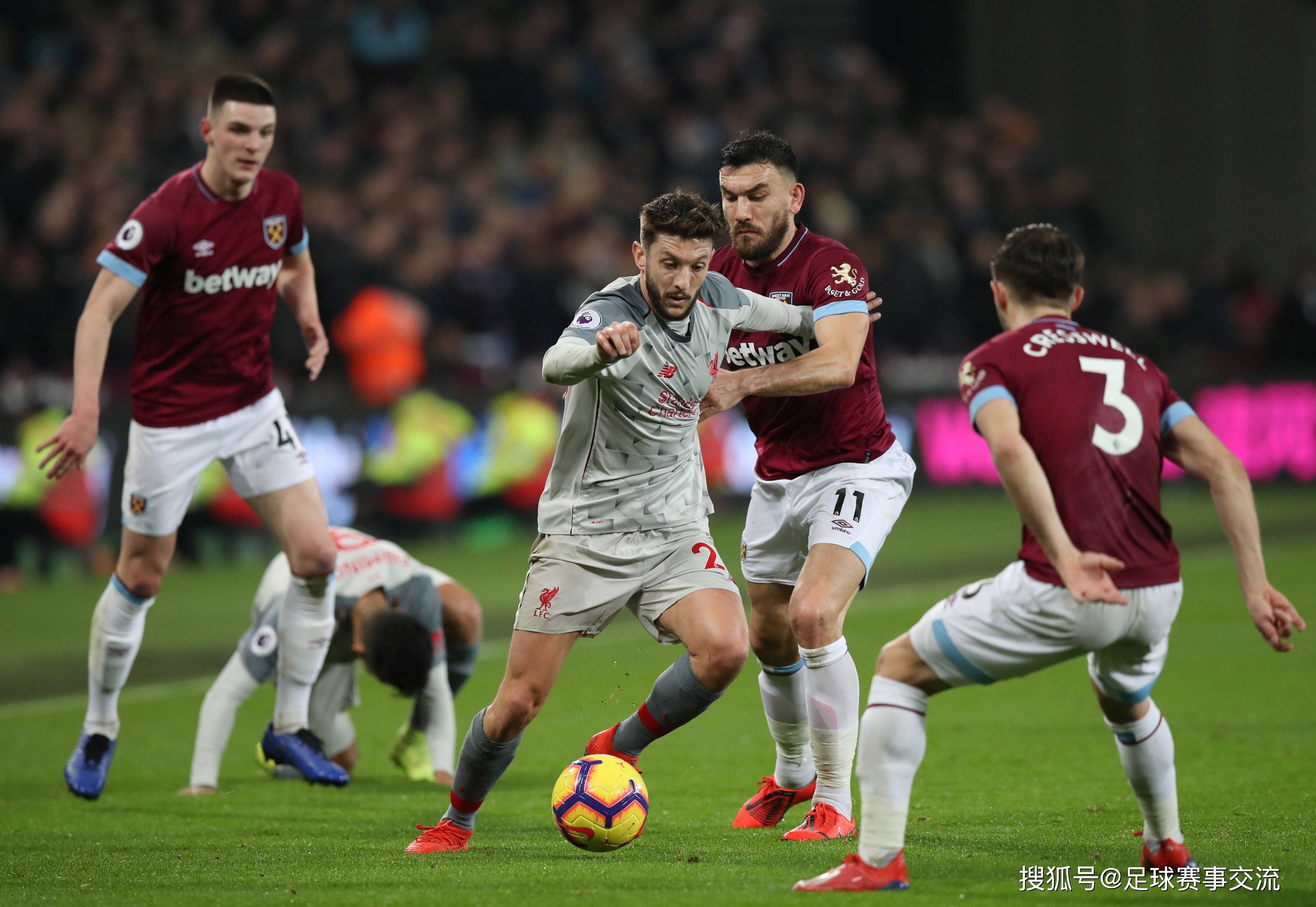 记者：杨希、向余望对阵韩国U22时大概率无法出场