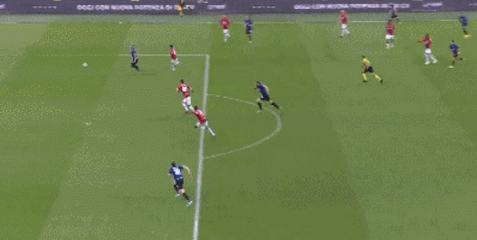 1.5亿买两个同水平的边角料中锋，曼联真是神人